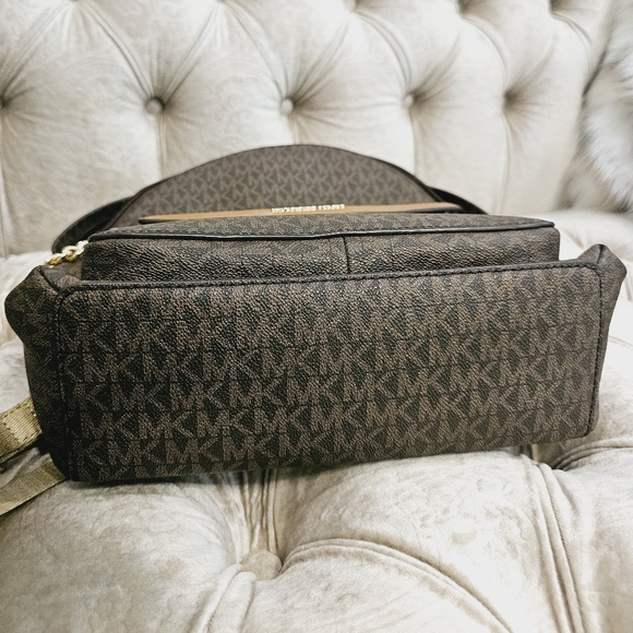 NEW MICHAEL KORS Maisie Medium Logo 2-in-1 Backpack - Picture 6 of 12